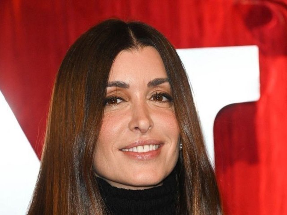 Blonde platine et gonflée à bloc, Jenifer change radicalement de look pour la rentrée à la surprise générale !