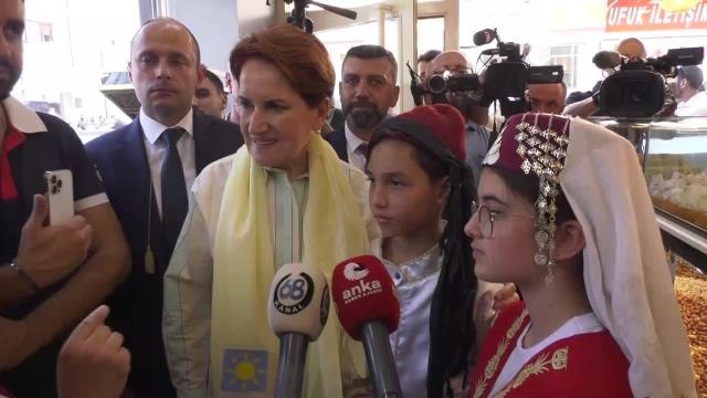 Aksaray haber | Aksaraylı Kuruyemişçi, Akşener'e Dert Yandı: Geçen Sene Antep Fıstığını 80 Liraya Alıp 130 Liraya Satıyorduk, Şimdi 185 Liraya Alıyoruz 220 Liraya...