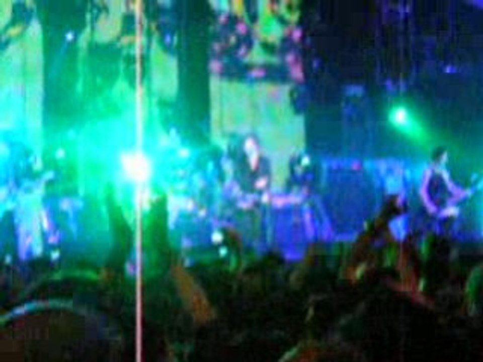 THE CURE- Lullaby (Live 12/03/2008) Bercy - Paris - FRANCE