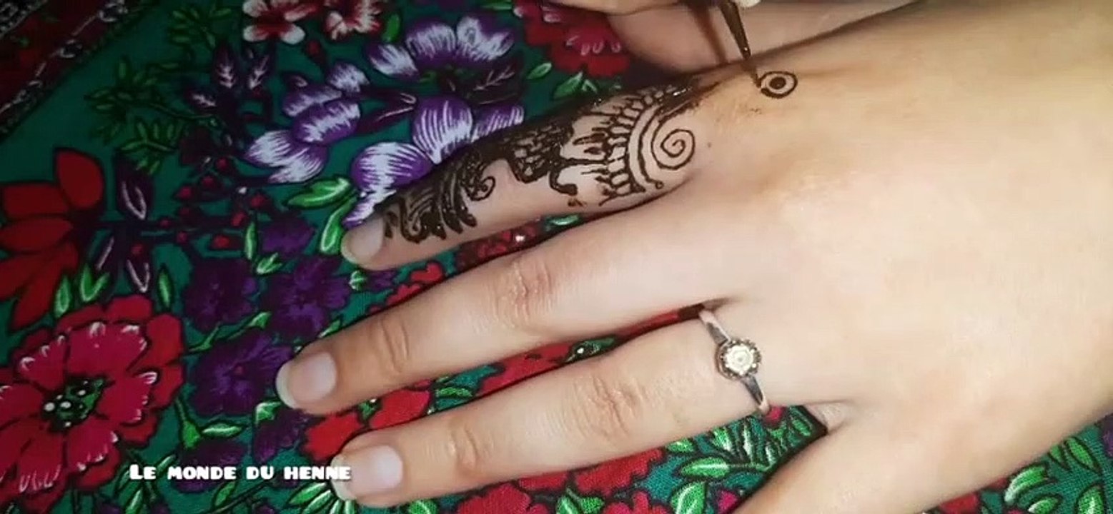 20download.net_-خفيف-و-أنيق-للبنات--henna-mehendi-designs-1660314932