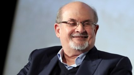 Salman Rushdie, atacado sobre el escenario durante un acto en EE.UU.