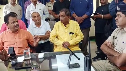 Video-हिंदू नेता को "सिर तन से जुदा" की धमकी, थाने में प्रदर्शन