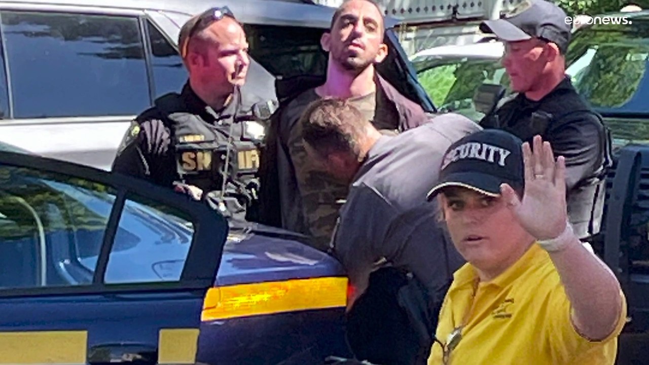 Fühlte sich in den USA sicher: Autor der 'Satanischen Verse' auf offener Bühne schwer verletzt