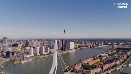 Daredevil slackliner struggles to keep his balance 150m above Rotterdam river