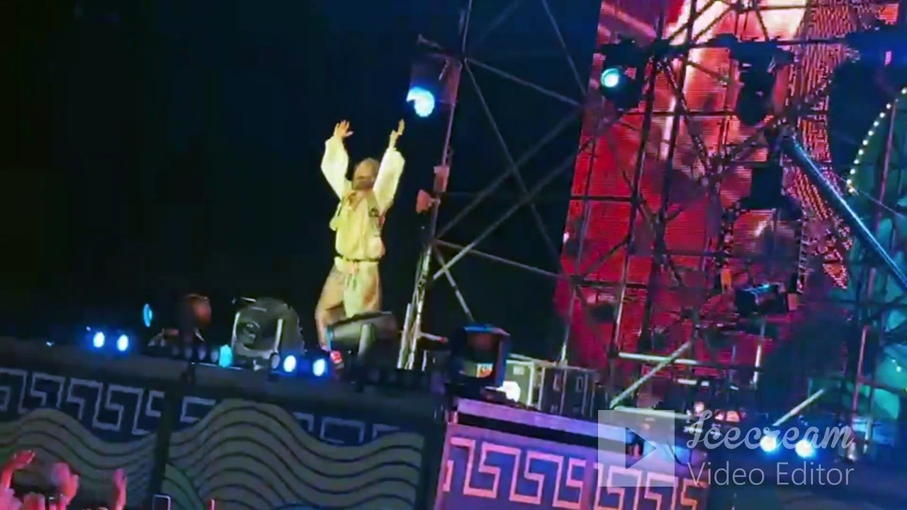 Il Jova Beach Party a Roccella