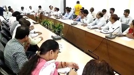 प्रभारी मंत्री ने मौसमी बीमारियों को ये दिए सख्त निर्देश