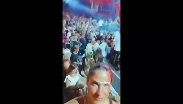 Μπόμπα - Τανιμανίδης: Τα «έσπασαν» στον Κωνσταντίνο Αργυρό - Απίθανο ζεϊμπέκικο από τον παρουσιαστή