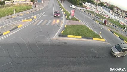 Trafik kazaları KGYS kameralarına yansıdı