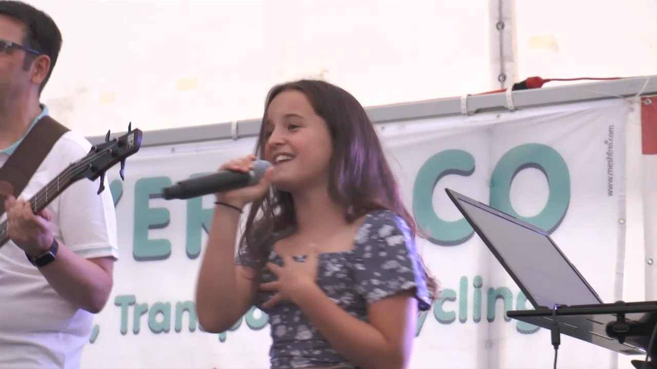 6. Familien- und Honigbienenfest - Amelie Ricca singt sich in die Herzen