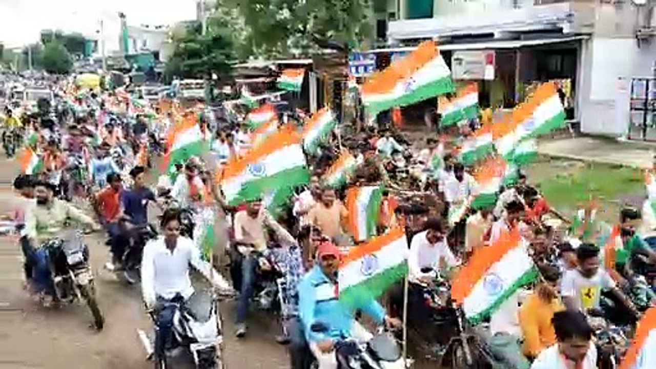 आजादी के अमृत महोत्सव के तहत निकाली तिरंगा रैली...