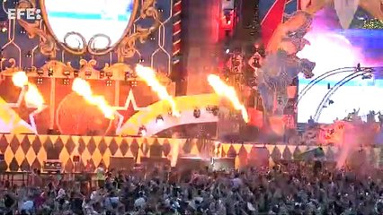 Un muerto y 40 heridos por caída de un escenario en festival