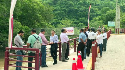 Download Video: Reconstruyen puente colgante y calle en Paso del Molino | CPS Noticias Puerto Vallarta