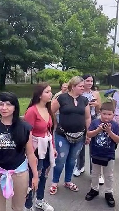 Desfile de autos antiguos: Multitudes en las calles para acompañar esta tradición-5