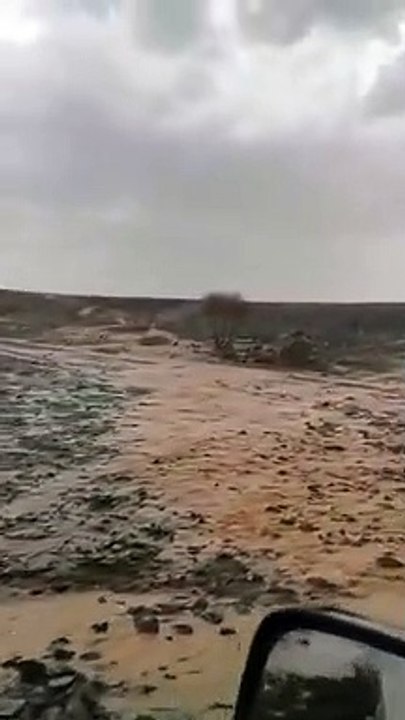 امطار شمال العوينة شمال شرق المدينة_المنورة - عصر اليوم السبت ١٥ محرم ١٤٤٤هـ تصوير فهد الر