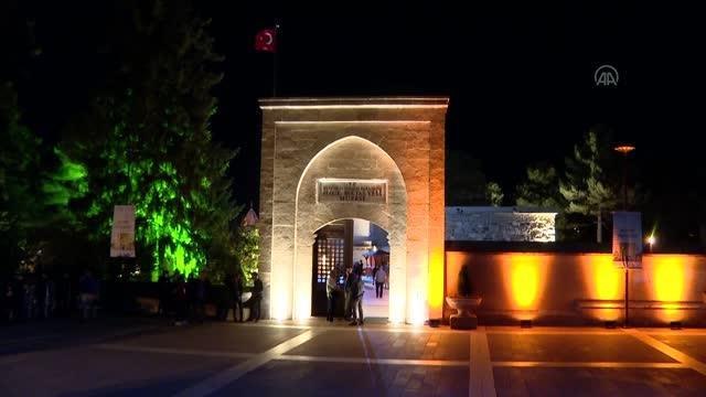 Cumhurbaşkanı Erdoğan, Hacı Bektaş Veli Dergahı'nı ziyaret etti