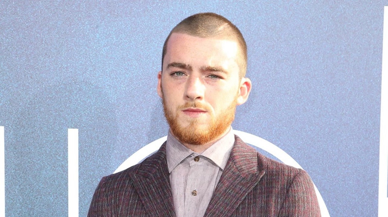 Riesige narbe am kopf: das ist „euphoria“-star angus cloud zugestoßen