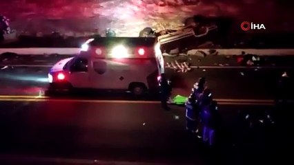 Meksika'da göçmenleri taşıyan minibüs takla attı: 6 ölü, 11 yaralı