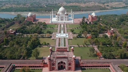 Video herunterladen: Taj Mahal Cinematic Video Background - Taj Mahal Agra, India - Taj Mahal Free Stock Footage