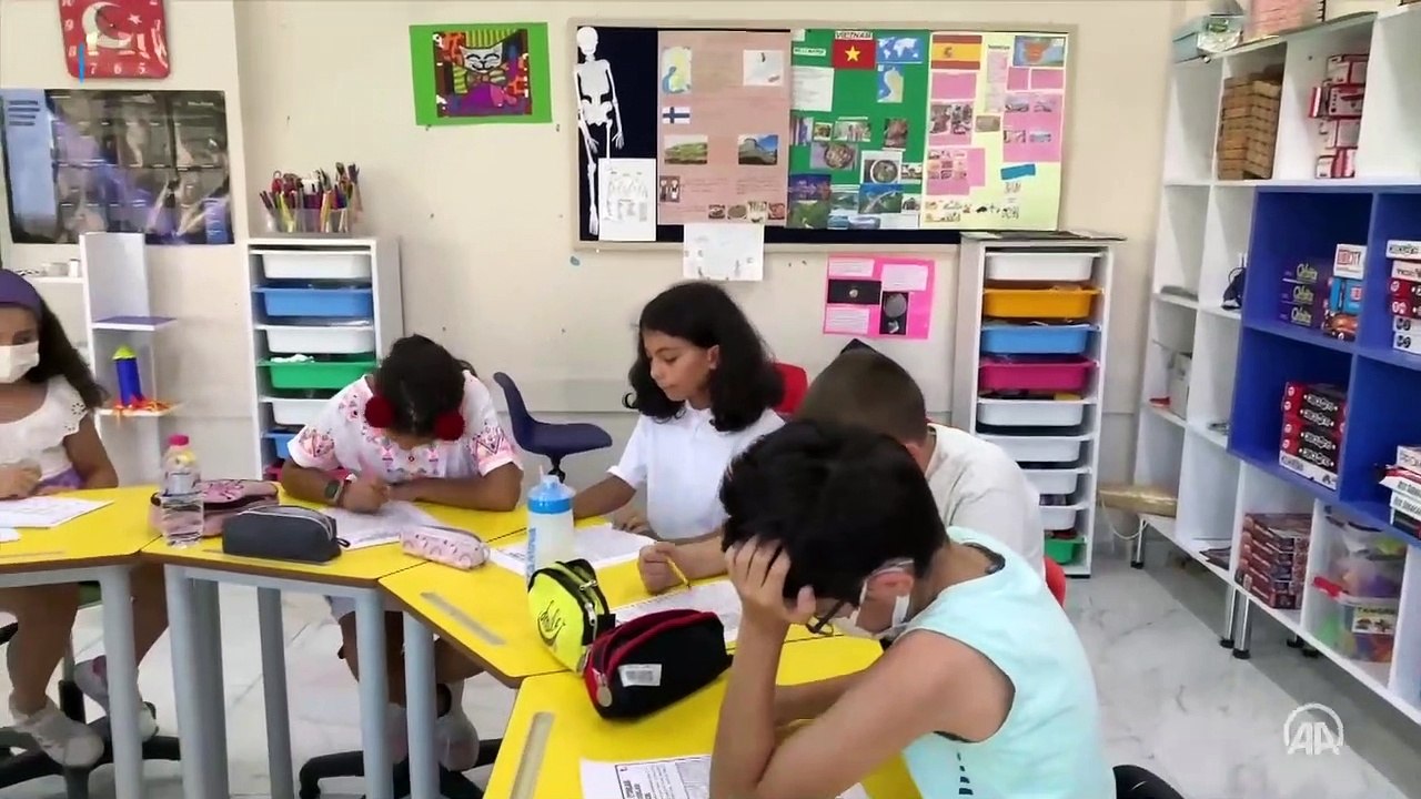 Bakan Özer, yaz okullarında yaklaşık 1 milyon öğrencinin eğitim aldığını açıkladı