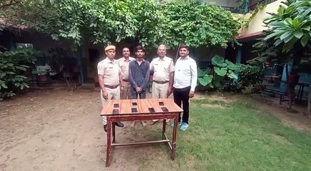स्मैक का शौकीन मोबाइल चोर गिरफ्तार