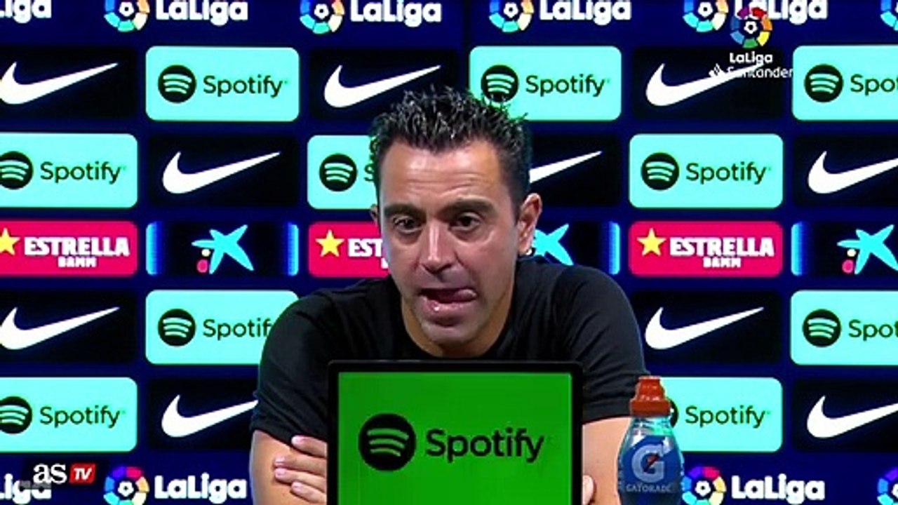 Xavi responde a Culemanía sobre los fichajes del Barça / CARLOS DOMINGUEZ