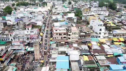 किसानों ने निकाली ट्रैक्टर रैली, कृषि मंत्री ने किया डंास