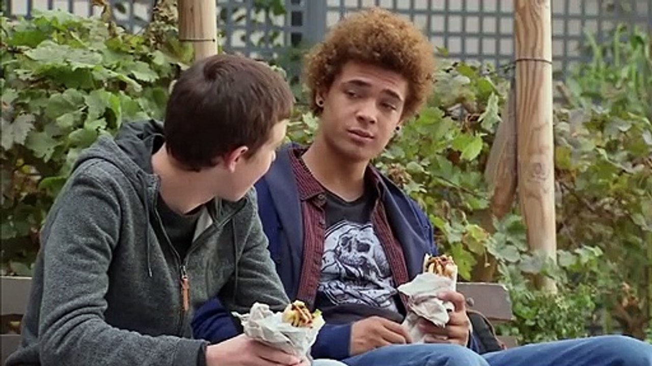 Plus Belle la Vie - L'amitié Kévin-Baptiste