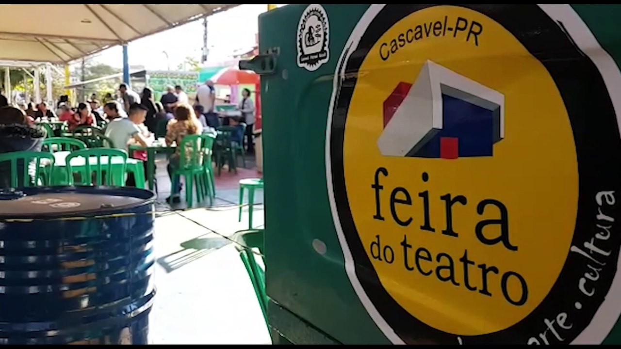 Exposições e apresentações marcam a Feira do Teatro neste domingo de Dia dos Pais