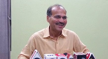 ঢোল ফাটানোর ভয়ে দিদি কেষ্টর হয়ে ওকালতি করছেন: অধীর | Oneindia Bengali