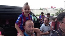 Trabzon haberi: SPOR Trabzonspor'un yeni transferi Bartra'ya coşkulu karşılama