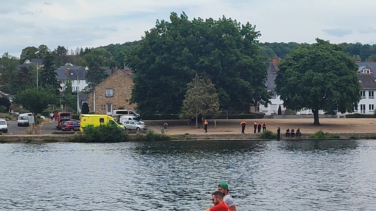 Jambes: un jeune homme de 24 ans disparu en Meuse à la plage d'Amée