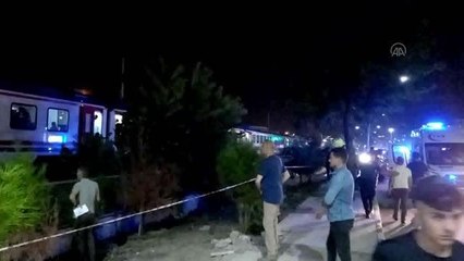 Trenin çarptığı bir kişi hayatını kaybetti