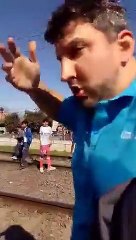 Se le escapó su hijo y fue atropellado por la formación del tren Roca