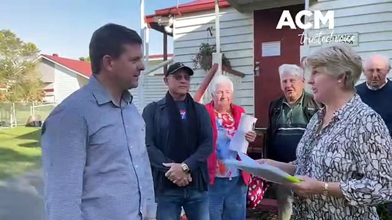 Community fights to save old Veresdale Scrub school house