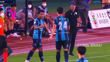 _PENYELAMATAN BRUTAL ASNAWI_ Lihat Kiper Ansan Sampai Bertekuk Lutut Lihat Penyelamatan Gila Asnawi