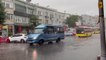 İstanbul'da yağış trafikte yoğunluğa neden oldu