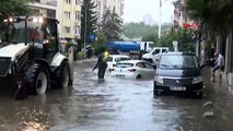 İstanbul'da beklenen yağış başladı! Maltepe'de yollar göle döndü