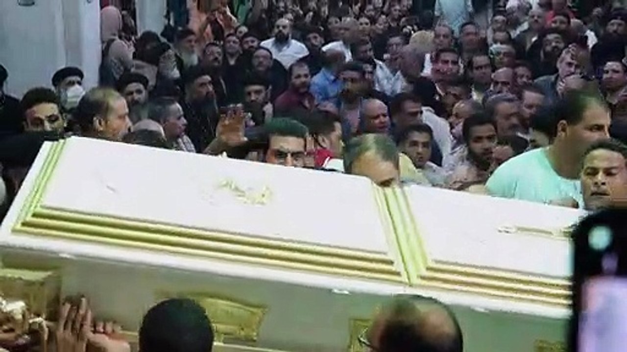 41 قتيلا في حريق كبير بكنيسة غرب القاهرة بسبب "خلل كهربائي"