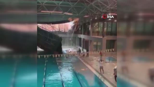 Beykoz'da şiddetli yağışa dayanamayan spor salonunun çatısı çöktü