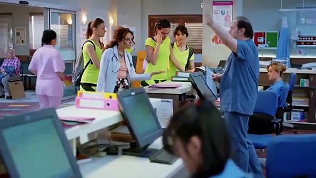 Nisan, Sinan'ı kıskanıyor - Acil Aşk Aranıyor 12. Bölüm