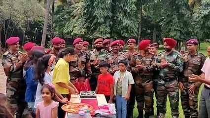 मातृभूमि की रक्षा करते हुए जवानों की मुठभेड़ों और बहादुरी की कहानियां सुनीं