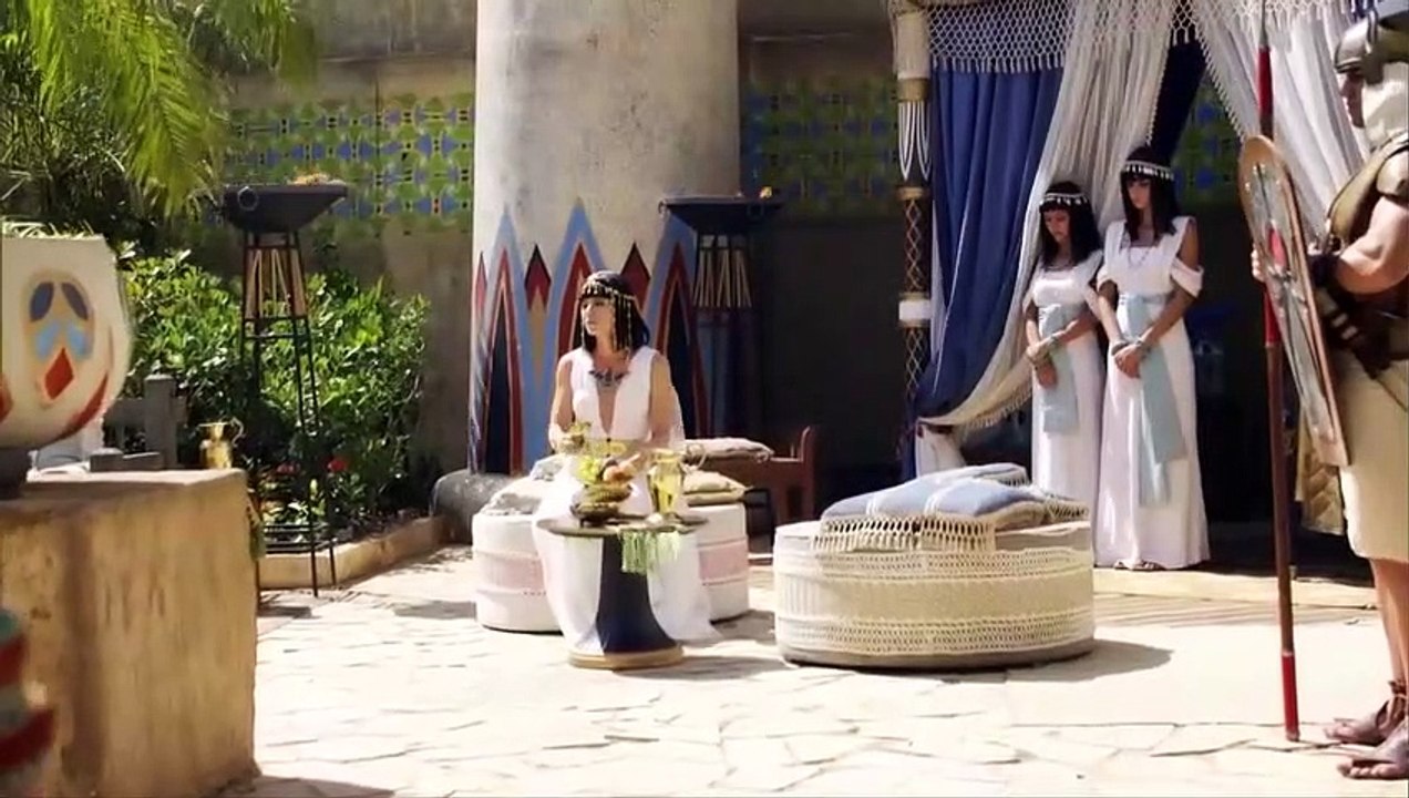 Moises y los diez mandamientos cap 44 completo