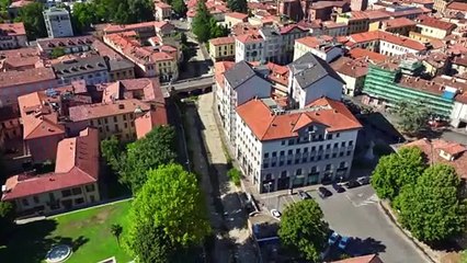 Monza, il fiume Lambro non c'è più: le immagini dal drone dell'alveo prosciugato dalla siccità