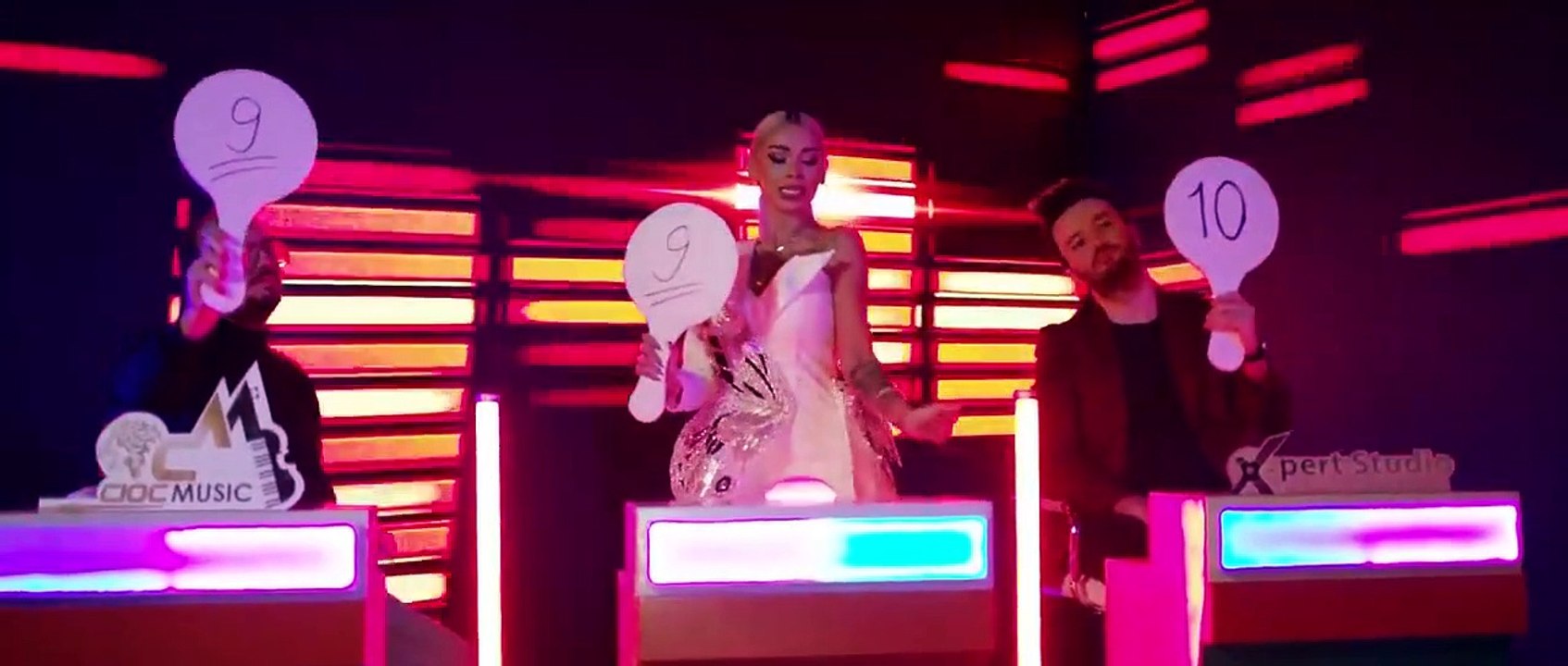 Alex Botea ❌ Mana stanga sus ✋(Official Video)