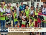 Médicos integrales y escuelas de fútbol y baloncesto reciben dotación en el edo. Mérida