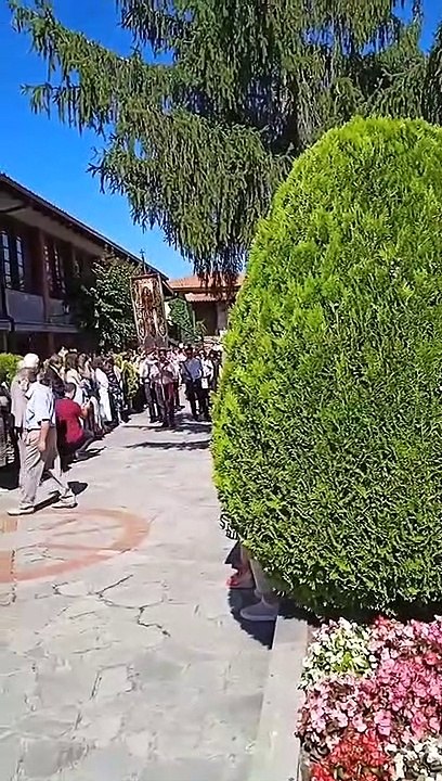 Η λιτάνευση της Ιεράς Εικόνας της Παναγίας Ελεούσας Μικροκάστρου