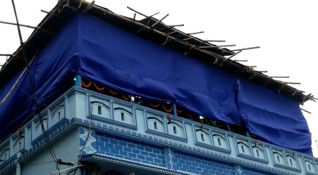 মালিক সিবিআই হেফাজতে, কোনও মতে শিব পুজো সারা হল অনুব্রত মণ্ডলের বাড়ি| Oneindia Bengali