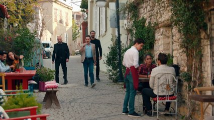 Dear Past - Episode 11 (Urdu Dubbed) | Sevgili Gecmis | پیارے ماضی