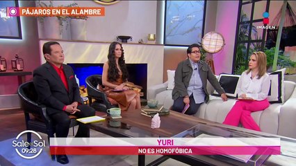 'Me lo besuqueé' Yuri asegura besó a Ricky Martin y niega ser homofóbica