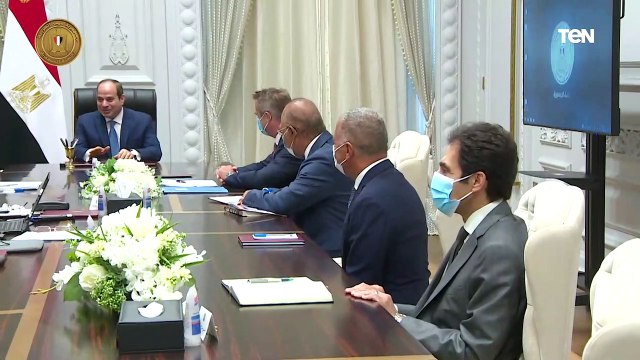 الرئيس السيسي يتابع مشروعات وزارة النقل والتعاون بين شركة سكك حديد ألمانيا دويتش بان